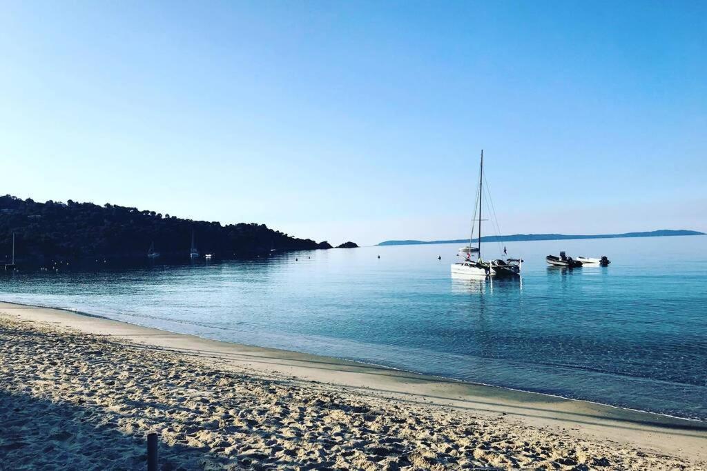 Magnifique Studio A 50M De La Plage De Cavaliere - Studio Tamarindo Le Lavandou Exteriör bild