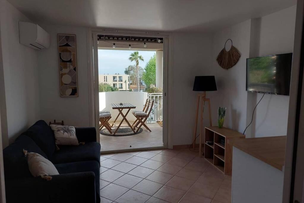 Magnifique Studio A 50M De La Plage De Cavaliere - Studio Tamarindo Le Lavandou Exteriör bild